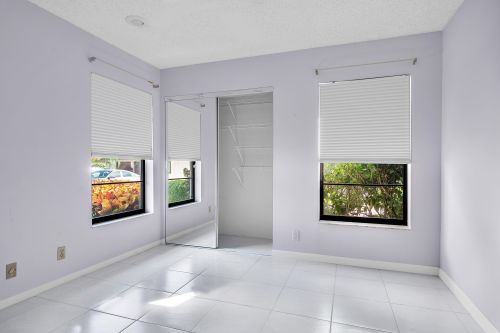 6376 Kings Gate Cir, Delray Beach FL  33484-2429 exterior