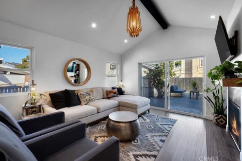 20020 Donora Ave, Torrance CA  90503-1910 exterior