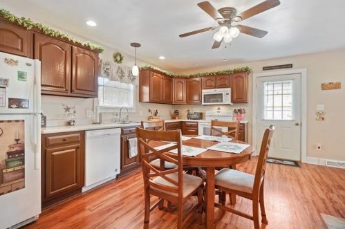 1710 Dailey Ave, Latrobe PA 15650-3026 exterior