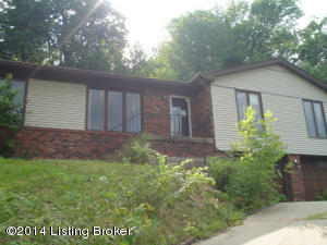 2805 Windsor Forest Dr, Louisville, KY 40272-2341
