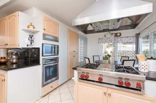 3335 Starline Dr, Palos Verdes Estates CA  90275-6310 exterior