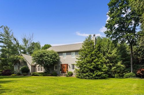5 Scenic Dr, Lewisboro, NY 10590-2606