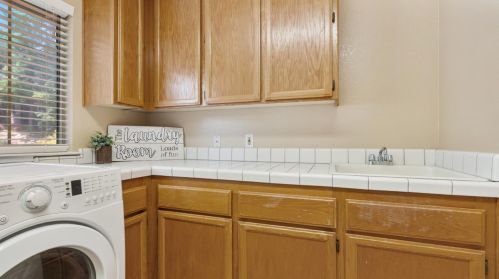 1510 Sutter Creek Dr, Folsom CA  95762-4060 exterior