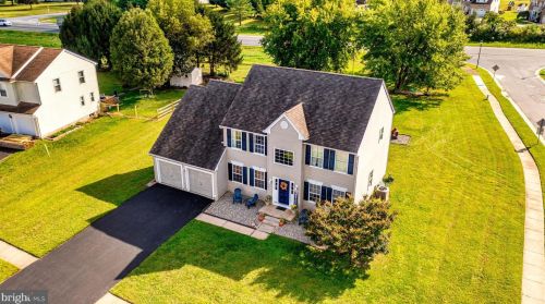 101 Stoneridge Pl, Bear DE  19701-1952 exterior