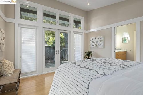 4221 Gln Ave, Oakland CA 94611-4349 exterior