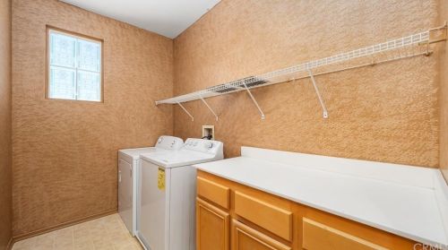 14561 Hummingbird Rd, Victorville CA  92394-7574 exterior