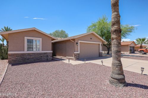 25246 Pinewood Dr, Chandler, AZ 85248-6643