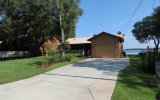 2600 Oak Beach Blvd, Sebring, FL 33875-8217