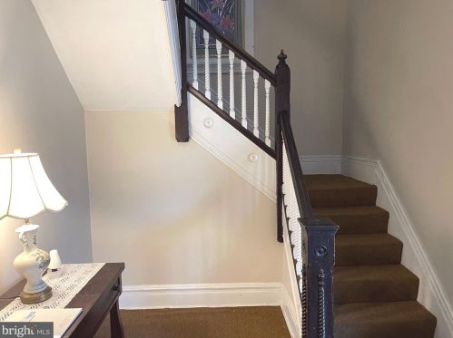 447 Hummel Ave, Lemoyne, PA 17043-1955