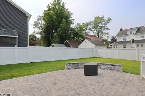 210 Mountainview Ave, Scotch Plains NJ  07076-1418 exterior