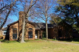 407 Whispering Hills Dr, Duncanville, TX 75137-4583