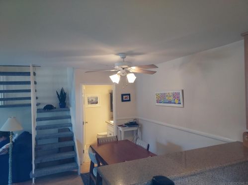 3942 Camino Calma, San Diego CA 92122-2007 exterior