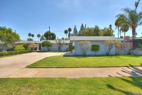 517 Emerald Dr, Orange, CA 92868-1227