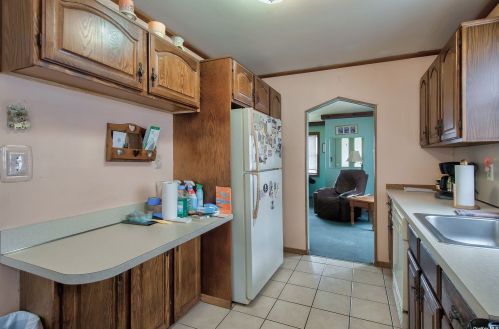 50 Fordham Rd, Hicksville NY  11801-6052 exterior