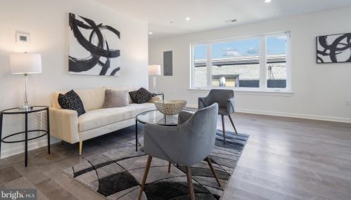 4442 B St, Washington DC 20019-4358 exterior