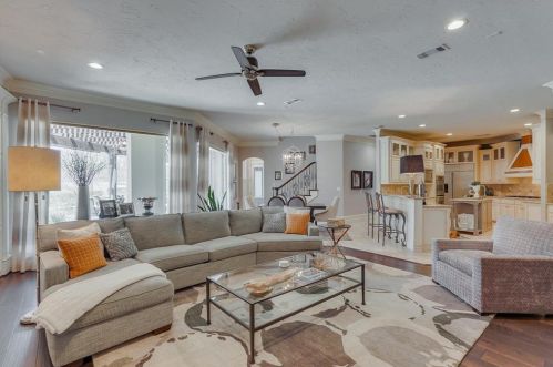 3101 Oak Crest Dr, Lewisville TX  75022-5268 exterior