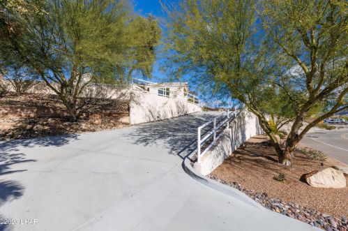 3209 El Dorado Ave, Lake Havasu City, AZ 86406-4130
