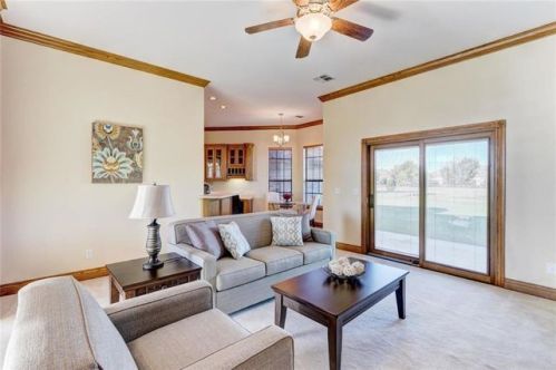 4901 Polo Ln, Mustang, OK 73064-7934