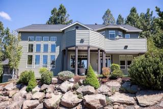 2811 Windham Loop, Bend OR  97701-8787 exterior
