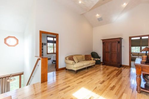 95 Acres Of Pne Rd, Coventry RI 02816-8949 exterior