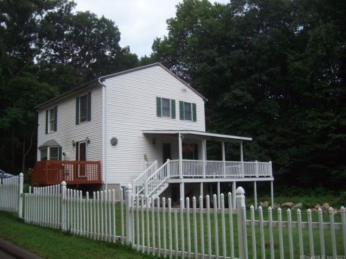 38 Ells St, Ansonia, CT 06401-3009