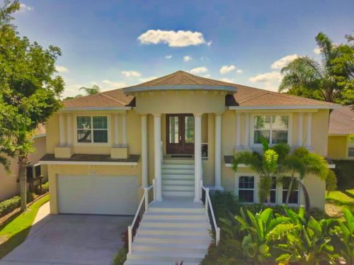 1040 Pointe Alexis Dr, Tarpon Springs FL  34689-7119 exterior