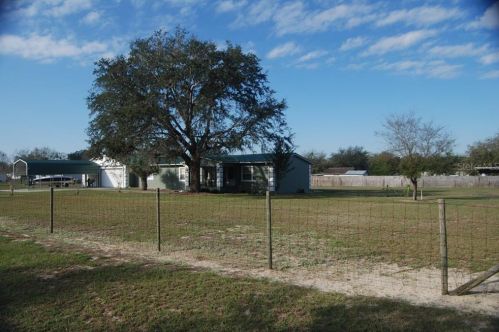 24925 Harrison St, Astatula, FL 34705-9389