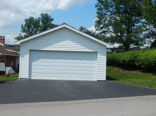 303 Wallace St, East Brady, PA 16028-1035