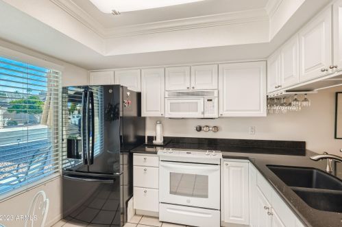 446 77th St, Mesa, AZ 85208-6448