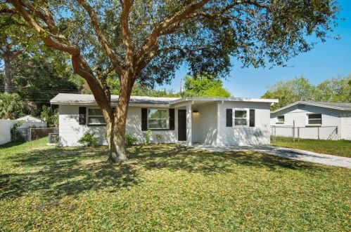 10060 56th St, Pinellas Park, FL 33782-3338