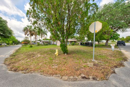 4470 Gray Ave, Titusville, FL 32780-6234