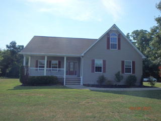 620 Cates Rd, Paris, TN 38242-7817