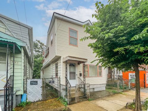 228 Newman Ave, Bronx, NY 10473-2407