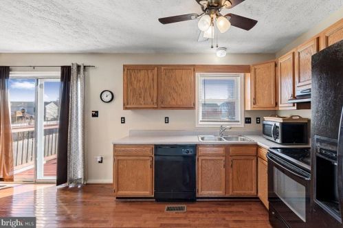 145 Greenleaf Rd, Strasburg, VA 22657-3693