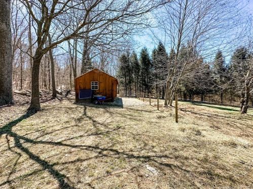 49 Bunny Rd, Norwich CT  06365-8705 exterior