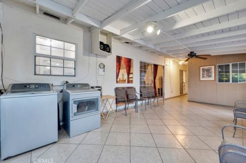 14833 Saticoy St, Van Nuys CA 91406-2129 exterior