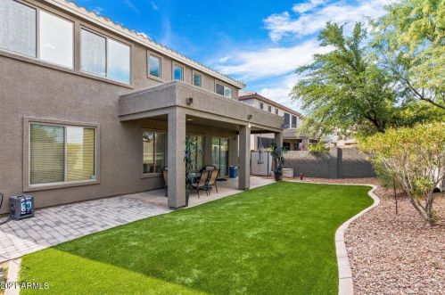 16811 27th Ave, Phoenix AZ 85027-1805 exterior