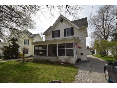 519 Wood St, Delta, OH 43515-1007