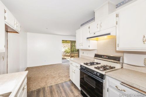 4112 Lewis St, Oceanside, CA 92056-4253