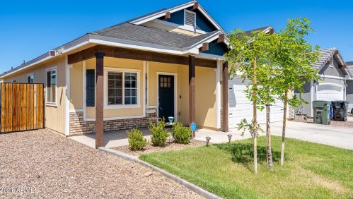 5022 11th Pl, Phoenix, AZ 85040-3925