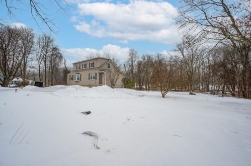 277 Cooper Rd, Glocester RI  02814-1447 exterior