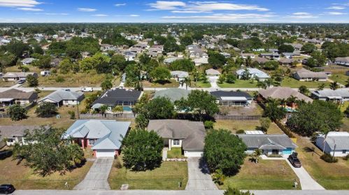 631 Sandbar Ter, Fort Pierce FL  34953-1958 exterior