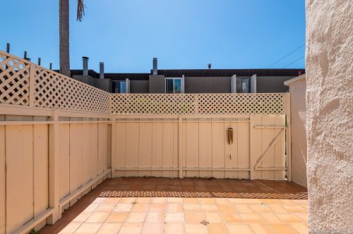 4339 Loma Riviera Ct, San Diego CA 92110-5503 exterior