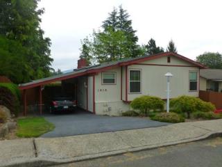 1816 Beacon Way, Seattle, WA 98058-4623