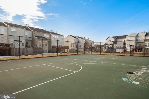 6975 Manahoac Pl, Gainesville VA  20155-1638 exterior