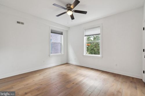 5010 Hazel Ave, Philadelphia PA  19143-1622 exterior