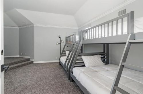 9750 Lake Helix Ter, La Mesa CA  91941-4432 exterior