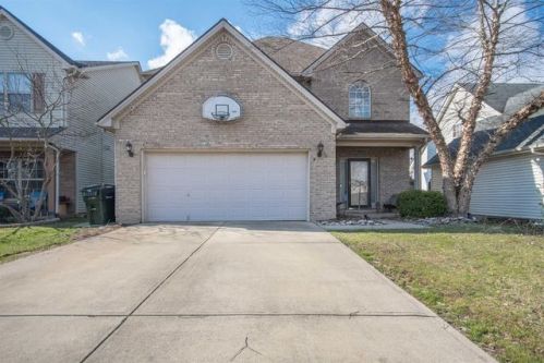 3685 Winthrop Dr, Lexington, KY 40514-1746