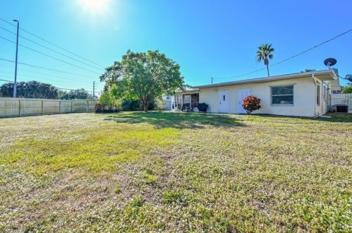 5186 Cortina Ct, Naples, FL 34103-8930