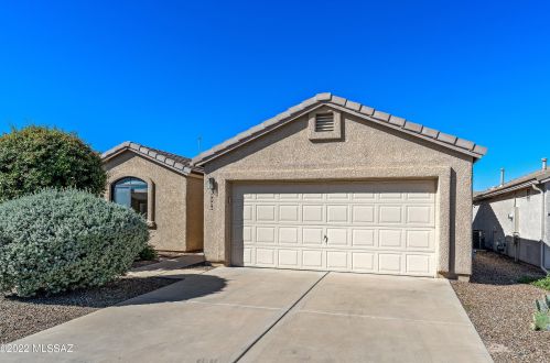 8526 Dubloon Way, Tucson, AZ 85756-9002